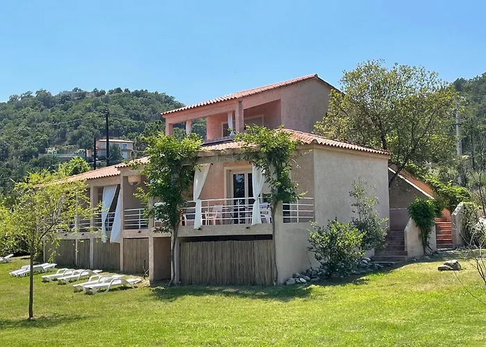Domaine De Pianiccia * Favone